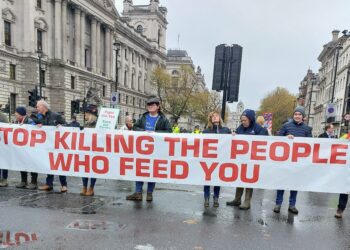 Wielki protest w Londynie. Rolnicy przeciwko regulacjom podatkowym uderzającym w ich majątek [ZDJĘCIA]