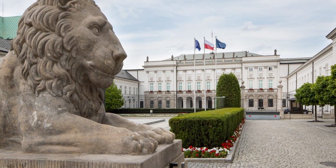 Zapytaliśmy AI jak z osoby skompromitowanej zrobić Prezydenta RP. Zaskakująca odpowiedź - img 7784 1