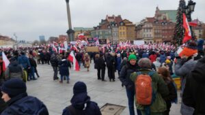 Protesty przeciw planom Nowackiej w całej Polsce. „Tak dla edukacji! Nie dla deprawacji!” - WhatsApp Image 2024 12 01 at 12.16.12