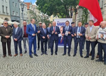 Na finiszu kampanii wygrywa Nawrocki. „Do końca trzeba walczyć o każdy głos”