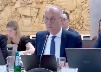 Człowiekowi trzeba pomóc. Proponujemy więc robotę Jabłońskiemu!