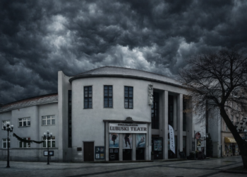Rtęć w Lubuskim Teatrze! Czarne chmury nad dyrektorem Czechowskim