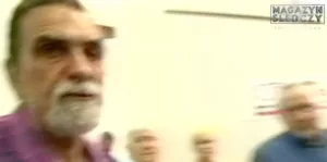 Napaść na dziennikarza. Sąd uniewinnia atakujących i potępia dziennikarza za zadawanie pytań [STANOWISKO]