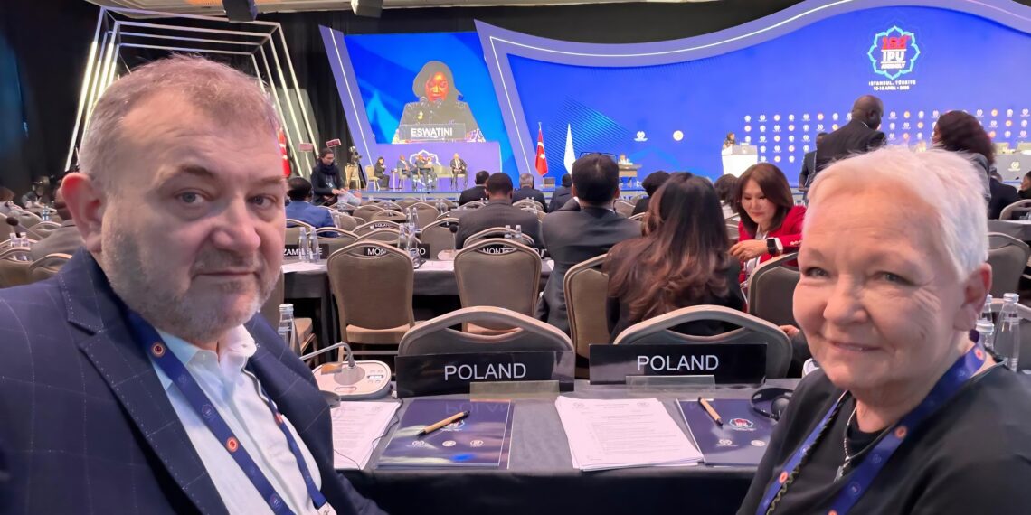 Skazany za korupcję Gawłowski jedzie w świat i uczy innych... moralności