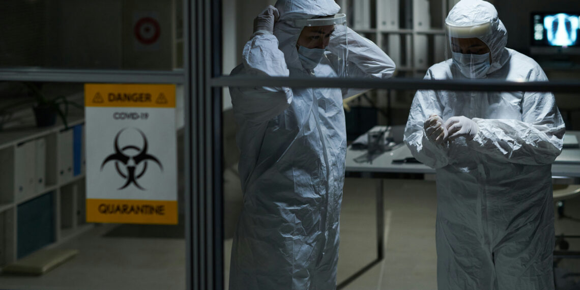 Epidemia eboli w Afryce. Śmiertelny wirus znów budzi niepokój 1 Epidemia eboli ponownie uderzyła w Afrykę. W Demokratycznej Republice Konga potwierdzono setki podejrzeń zakażeń wirusem Ebola, a liczba ofiar śmiertelnych wzrosła już do 65 osób