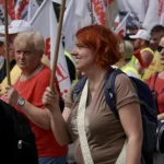 Wielka manifestacja „Solidarności” w Warszawie: „Idę dla swoich wnuków” [ZDJĘCIA] - DSC09434 150x150 jpg