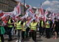 Wielka manifestacja „Solidarności” w Warszawie: „Idę dla swoich wnuków” [ZDJĘCIA]