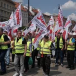 Wielka manifestacja „Solidarności” w Warszawie: „Idę dla swoich wnuków” [ZDJĘCIA] - DSC09436 150x150 jpg