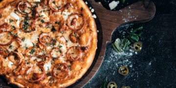 Historia restauratora z Gdańska, który po kontroli skarbówki został ukarany mandatem w wysokości 2500 zł za sposób naliczenia VAT na pizzę z krewetkami