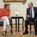 Merkel chce dialogu z Rosją. Była kanclerz Niemiec znów mówi o rozmowach z Putinem 8 Angela Merkel ponownie zaapelowała o utrzymywanie kanałów rozmów z Władimirem Putinem, gdy jednocześnie pojawiają się opinie, że Kreml zaczyna dostrzegać rosnące koszty przeciągającej się wojny na Ukrainie.