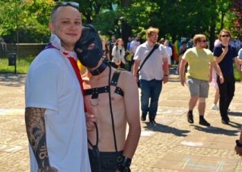 działacz LGBT Jakub Łoziczonek został skazany za wpisy wymierzone w Kaję Godek. Sąd wymierzył mu karę trzech miesięcy bezwzględnego więzienia za kierowanie gróźb i agresywnych komentarzy wobec znanej działaczki pro-life