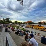 Rocznica Wołynia w cieniu miejskiej zabawy. Uroczystości pamięci i festiwal gastronomiczny tego samego dnia 10 Rocznica Wołynia w cieniu miejskiej zabawy. Uroczystości pamięci i festiwal gastronomiczny tego samego dnia