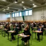 Wrocławscy maturzyści lepsi od średniej krajowej. 85 proc. zdało egzamin dojrzałości