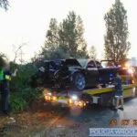 Pijany Ukrainiec z zakazem prowadzenia rozbił auto pod Wrocławiem. Jedna z pasażerek jechała w bagażniku