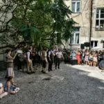 Wrocław zaśpiewał z Warszawą. Powstańcze pieśni zabrzmiały przy muralu na Komuny Paryskiej