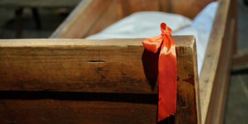 Demoniczne oblicze współczesnego feminizmu: Jak potrójna morderczyni stała się ikoną walki o „prawa kobiet”