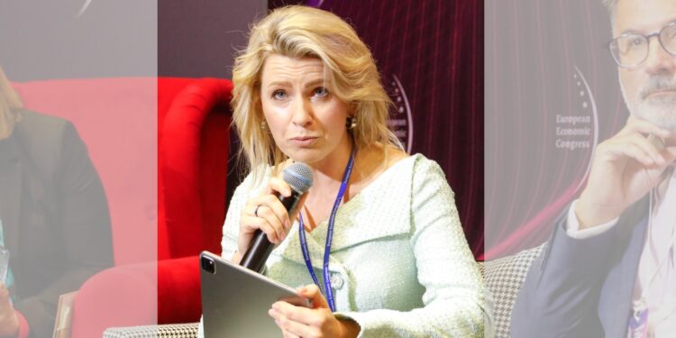 Zondacrypto. Jak spece od prawa i kryptowalut z tytułami MBA wywiedli w pole całe państwo - Karolina Gwozdz