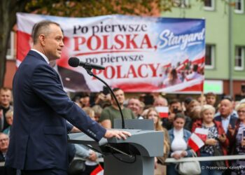 Nawrocki bije na alarm: można zbroić Polskę, a jednocześnie osłabiać jej siłę