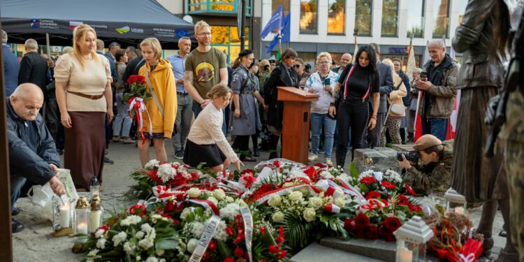 „Zachowałam się jak trzeba”. Niezłomna sanitariuszka „Inka” upamiętniona w Gorzowie