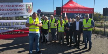 Kopalnia Soli Kłodawa wysypiskiem śmieci? Ruch Obrony Granic protestuje i chce dymisji zarządu 6 Kopalnia Soli Kłodawa wysypiskiem śmieci? Ruch Obrony Granic protestuje i chce dymisji zarządu